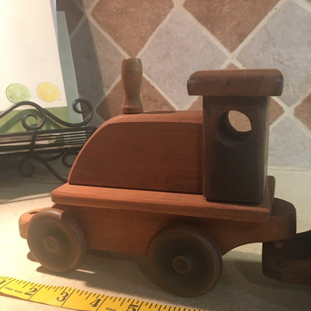 Wooden train set. - Picture 4 of 8